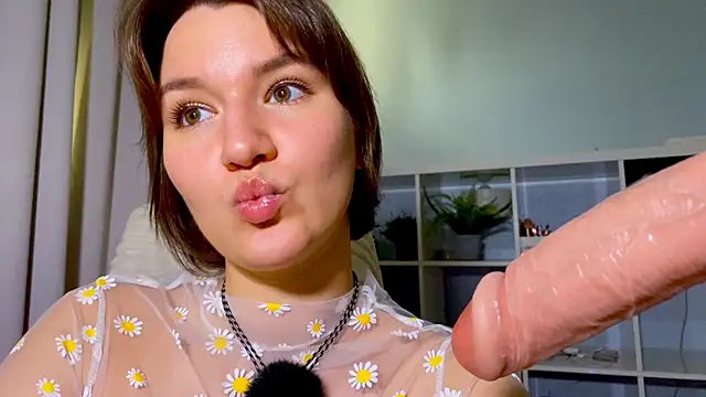 kissable era online show from 07.06.26