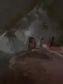 Snapshot of qwwtui chatting on 03.25.26 qwwtui online show from 03.25.26