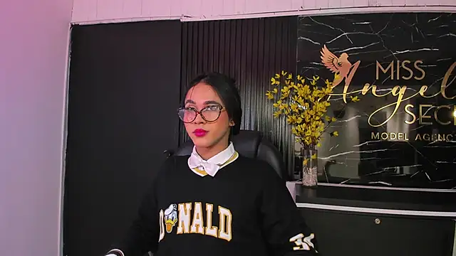 Miss KhalifaDoll online show from 04.01.26