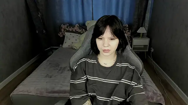 Loly Cuttie online show from 05.06.26