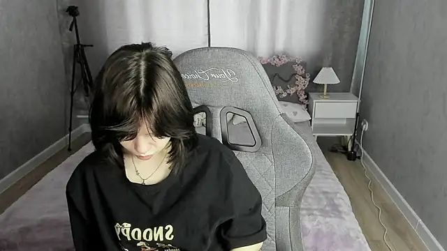 Loly Cuttie online show from 05.18.26