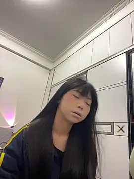 Snapshot of RaTnT chatting on 04.15.26 RaTnT online show from 04.15.26