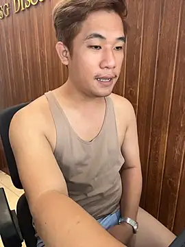 Snapshot of Titanryu chatting on 06.16.26 Titanryu online show from 06.16.26