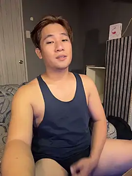 Snapshot of Titanryu chatting on 06.17.26 Titanryu online show from 06.17.26