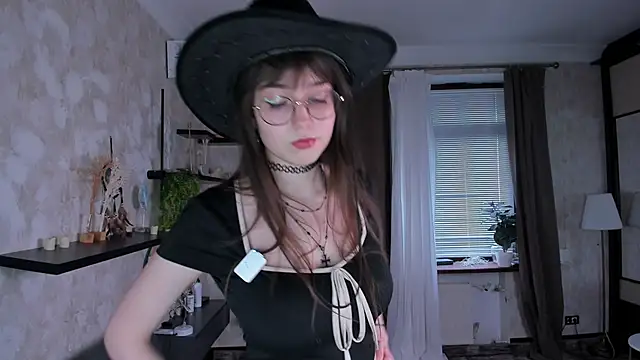 LaelIvie online show from 04.20.26