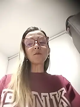 AlanaBrunetteX X online show from 06.25.26