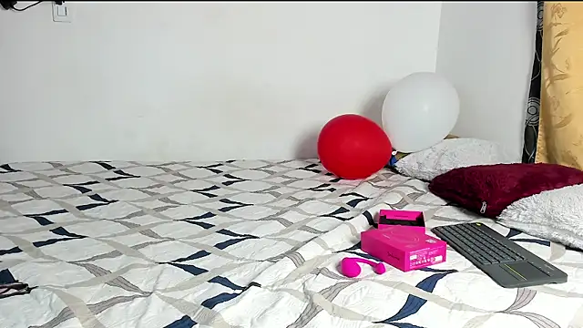 AlanaBrunetteX X online show from 07.04.26