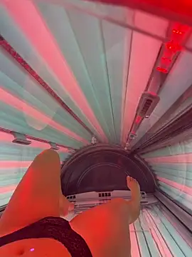 LolaSkyee online show from 04.08.26