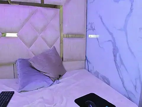 LunaaCastillo online show from 04.06.26