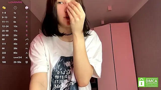 AmeliaMiotii online show from 04.24.26
