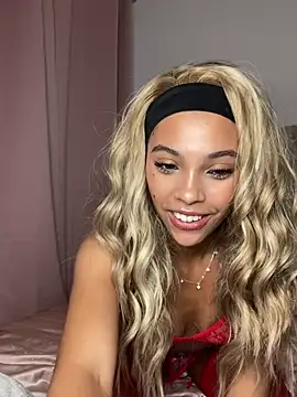 Brattybaee online show from 07.19.26