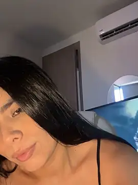 Snapshot of Jackeline- chatting on 04.01.26 Jackeline- online show from 04.01.26