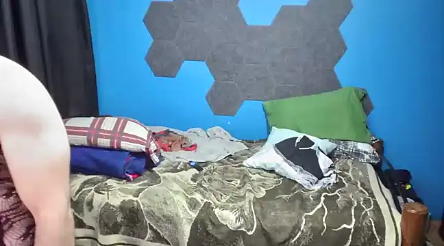 MachoPutito online show from 02.16.25