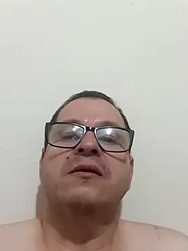 Snapshot of colombiactivo47 chatting on 03.27.26 colombiactivo47 online show from 03.27.26