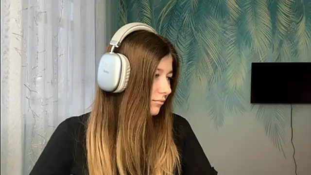 Kate Jomallona online show from 03.29.26