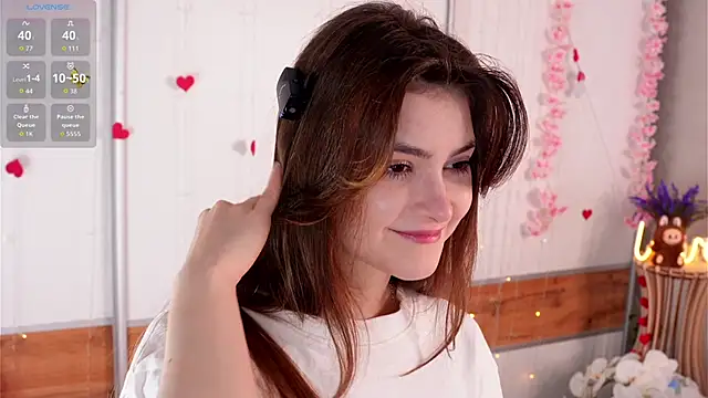 Snapshot of CherlyGuss chatting on 06.22.26 CherlyGuss online show from 06.22.26