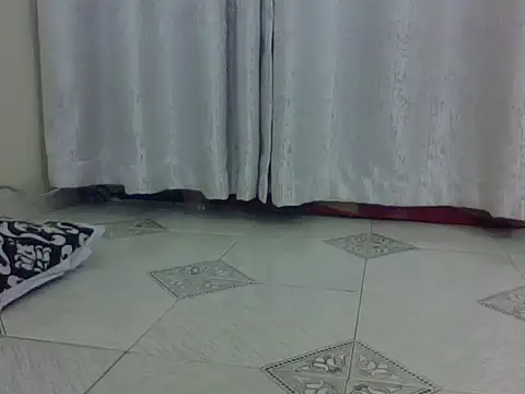 nozie03 online show from 04.08.26