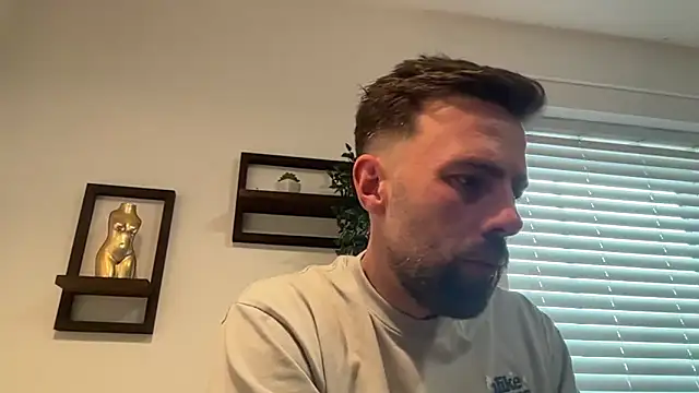 DaveRoyale online show from 04.03.26