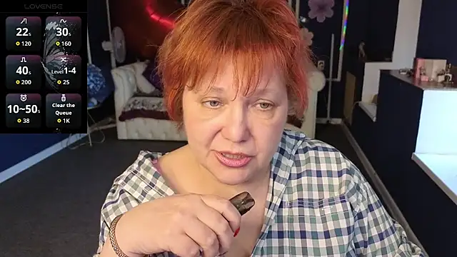 Kira Kingslee online show from 04.18.26
