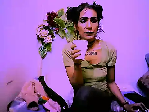 Alanadelray21 online show from 07.06.26
