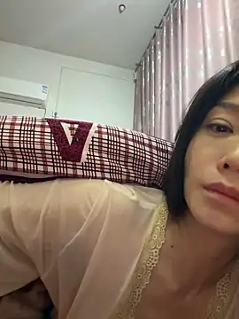 Snapshot of yuanpu0925 chatting on 05.09.26 yuanpu0925 online show from 05.09.26