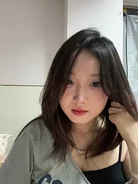 Snapshot of Alice-babyone chatting on 05.26.26 Alice-babyone online show from 05.26.26