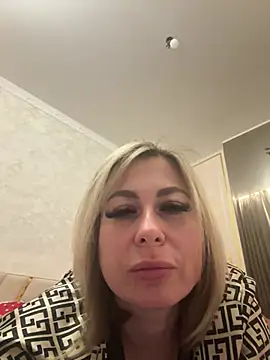 peach widow online show from 04.22.26