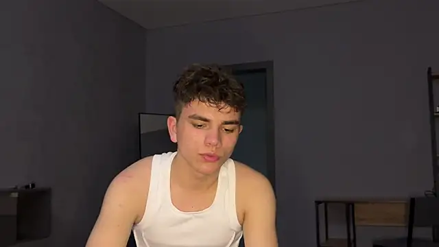 MaxWoolf online show from 05.09.26