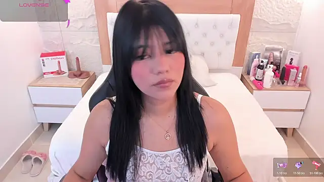 MILLYEVANS1 online show from 06.26.26