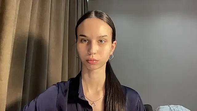 Snapshot of sparkmuse chatting on 03.29.26 sparkmuse online show from 03.29.26