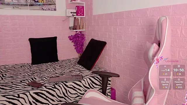 Sophi Sweet11 online show from 05.19.26