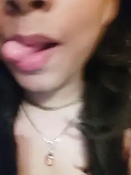 Snapshot of SweetTsAngel chatting on 04.07.26 SweetTsAngel online show from 04.07.26