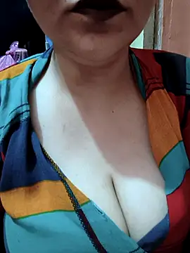 ZOYA KHAN-123 online show from 05.05.26