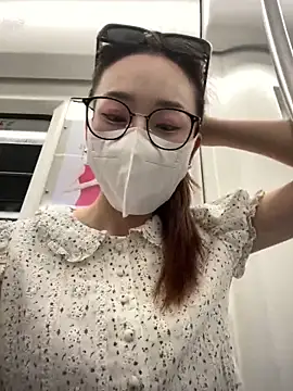 Snapshot of meimeibuguai chatting on 06.17.26 meimeibuguai online show from 06.17.26