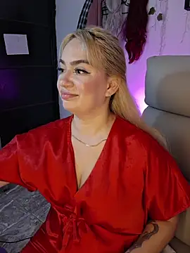 Carolina 2403 online show from 06.14.26