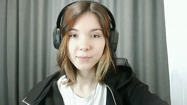 Snapshot of RubyBooby chatting on 04.19.26 RubyBooby online show from 04.19.26