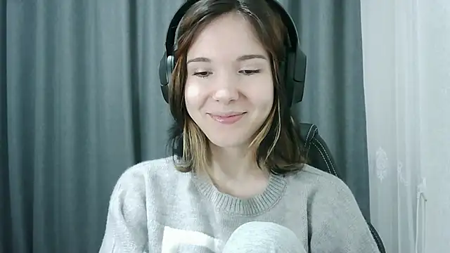 Snapshot of RubyBooby chatting on 04.21.26 RubyBooby online show from 04.21.26