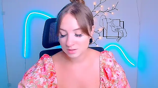 Tiffani Angel online show from 08.06.26
