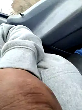 Snapshot of jlc069 chatting on 04.01.26 jlc069 online show from 04.01.26