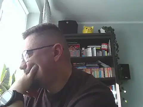19cmSlave online show from 05.04.26