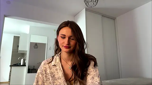 Snapshot of HallieHollo chatting on 05.17.26 HallieHollo online show from 05.17.26