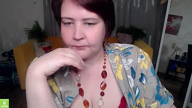 QUEEN02030 online show from 06.17.26