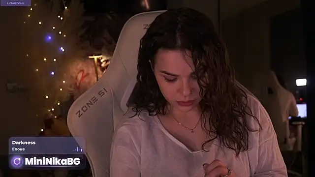  MiniNika  online show from 04.15.26