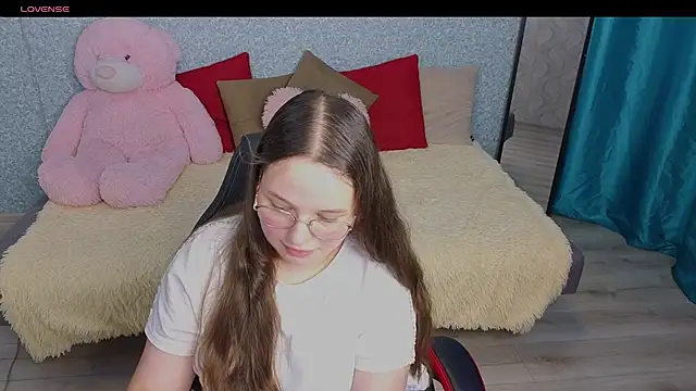 SofiDreamm online show from 06.30.26