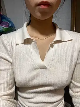 Snapshot of -Tini- chatting on 04.01.26 -Tini- online show from 04.01.26