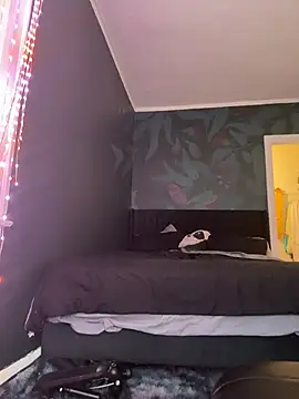 VERALONGG online show from 06.16.26