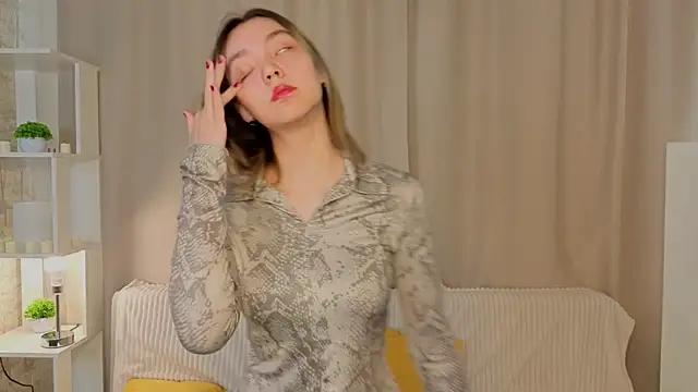 CythiaFelmet online show from 04.08.26