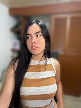 Snapshot of Flacalatina chatting on 04.14.26 Flacalatina online show from 04.14.26