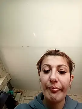 Snapshot of lisa_wey chatting on 04.15.26 lisa wey online show from 04.15.26