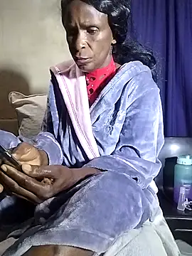 Snapshot of Naughtygrany chatting on 04.14.26 Naughtygrany online show from 04.14.26